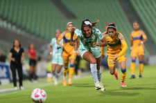 Imagen de Cae Santos Laguna femenil vs Tigres en el Corona