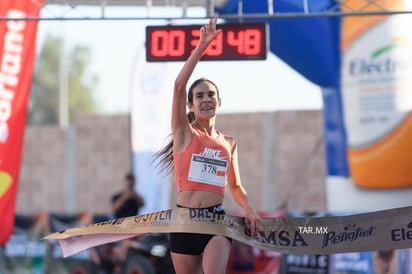 Fotografía Jessica Flores, campeona 10K Santos