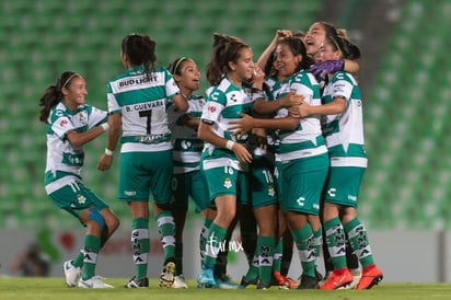Fotos del Santos vs Cruz Azul femenil