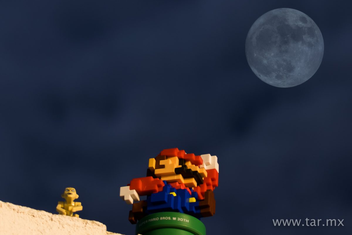 Mario quiere ir a la luna, se cuela Gollum.